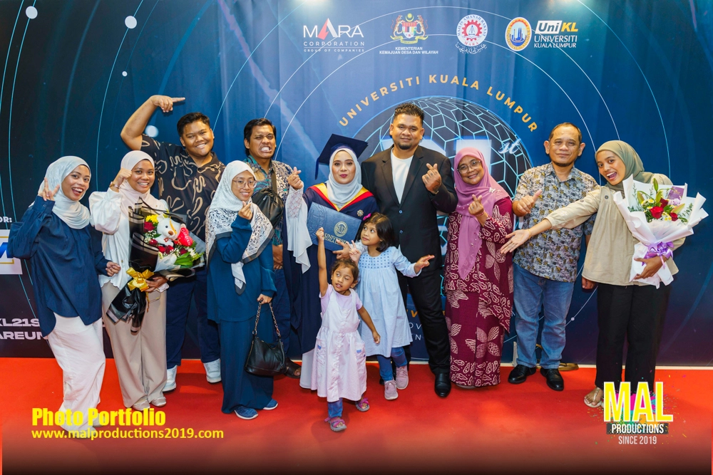 Gaduation Convocation PWTC Portfolio MAL 2019 -1.webp